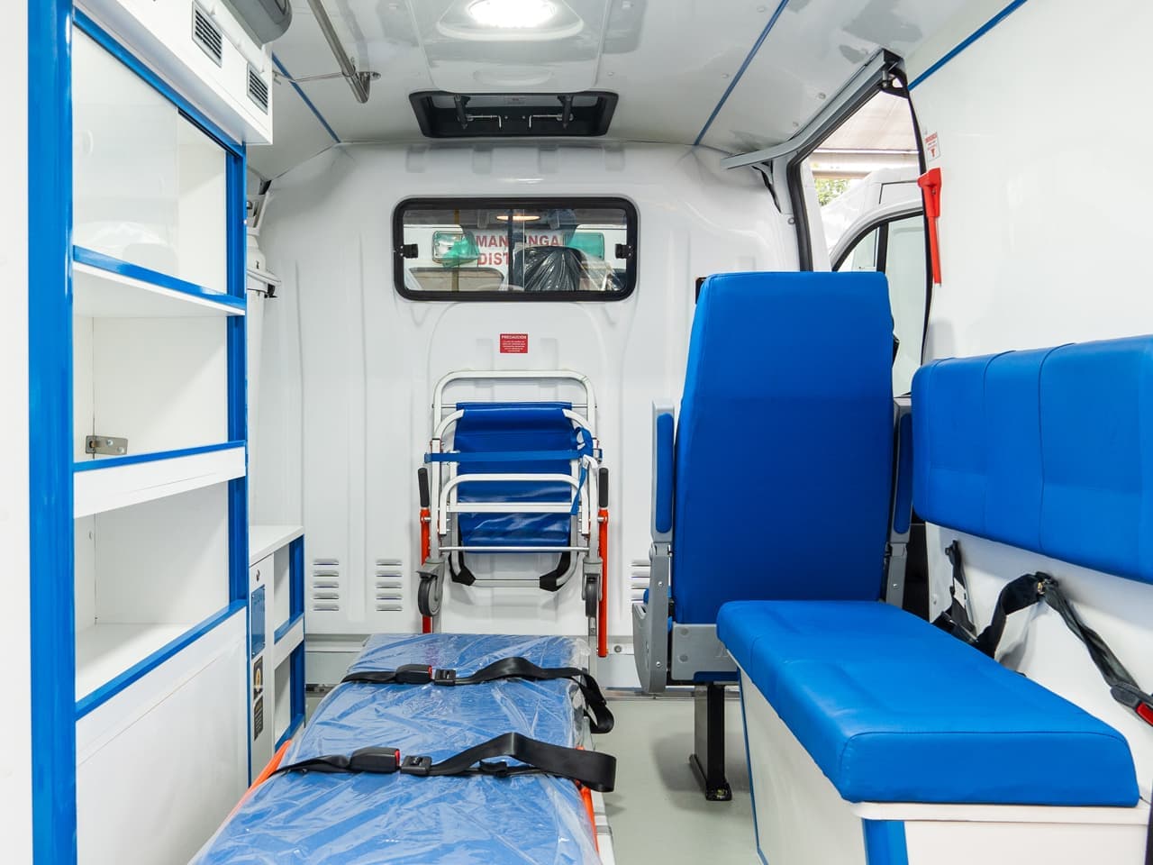 Interior 1 de Ambulancia UTIM